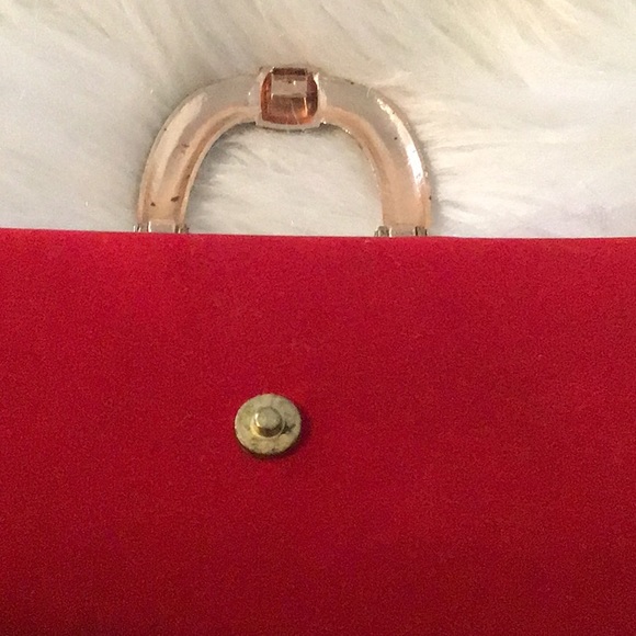 Clutch - Picture 6 of 6